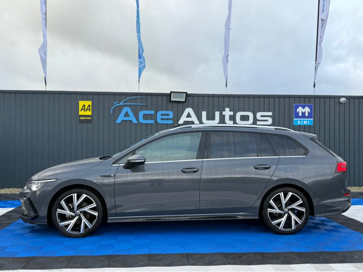 Volkswagen Golf ** DEPOSIT TAKEN ** R-LINE - 1.5 P - Image 4