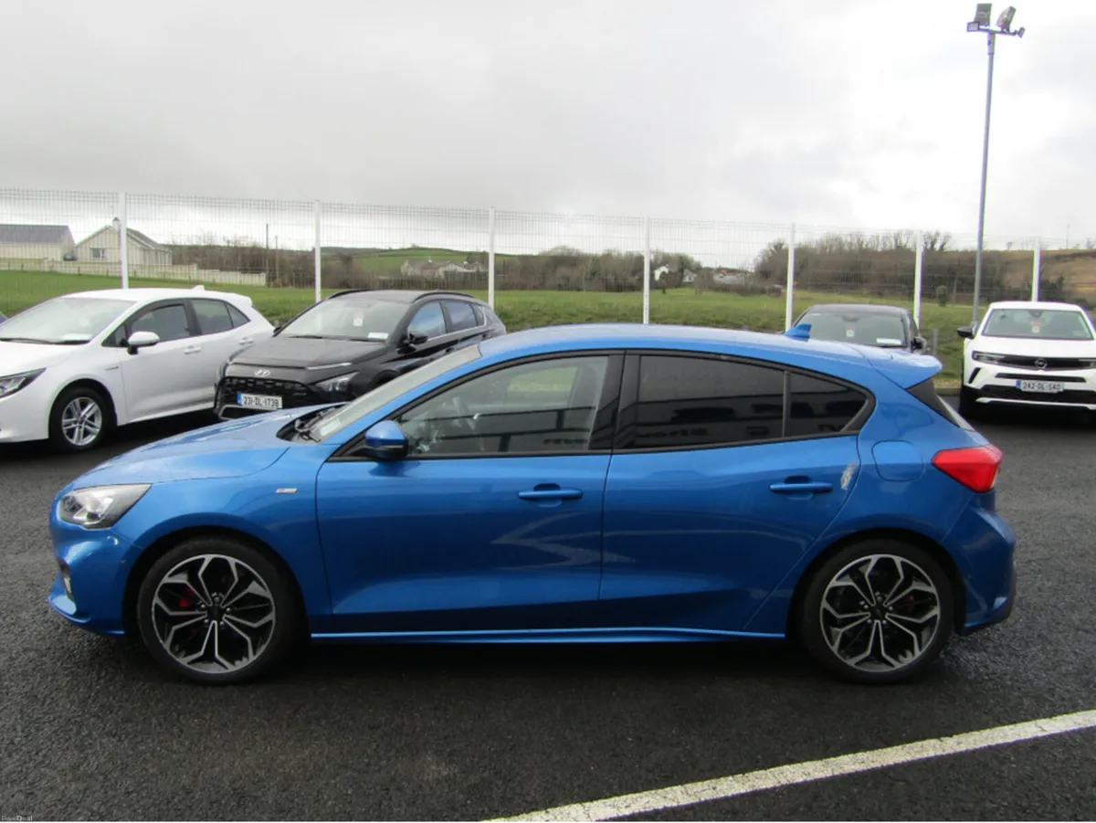 Ford Focus ST-LINE EDITION 5DR  1.0T125 MHE - Image 6