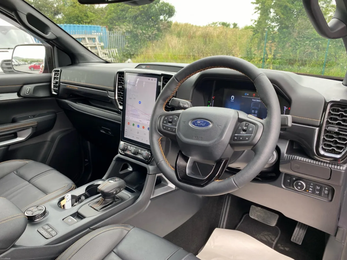Ford Ranger 2.3 PHEV  Wildtrak..Black Edition - Image 6