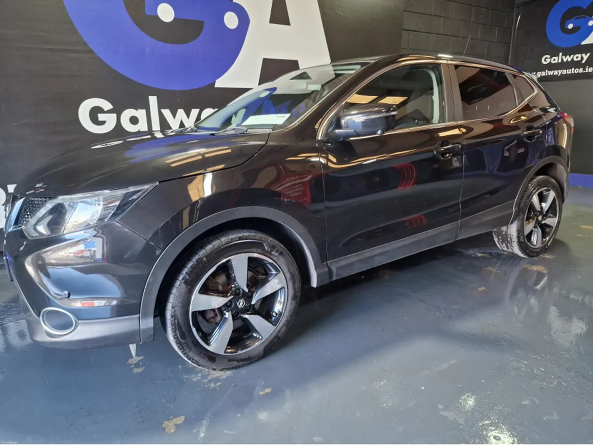 Nissan Qashqai N-CONNECTA-360 CAMERAS-LOW MILEAGE - Image 4