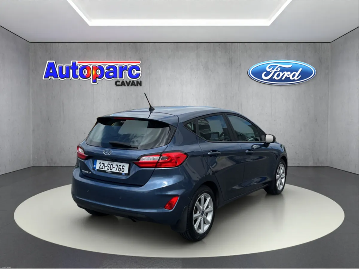 Ford Fiesta TREND CONNECTED 1.1 075 M5 4DR - Image 3