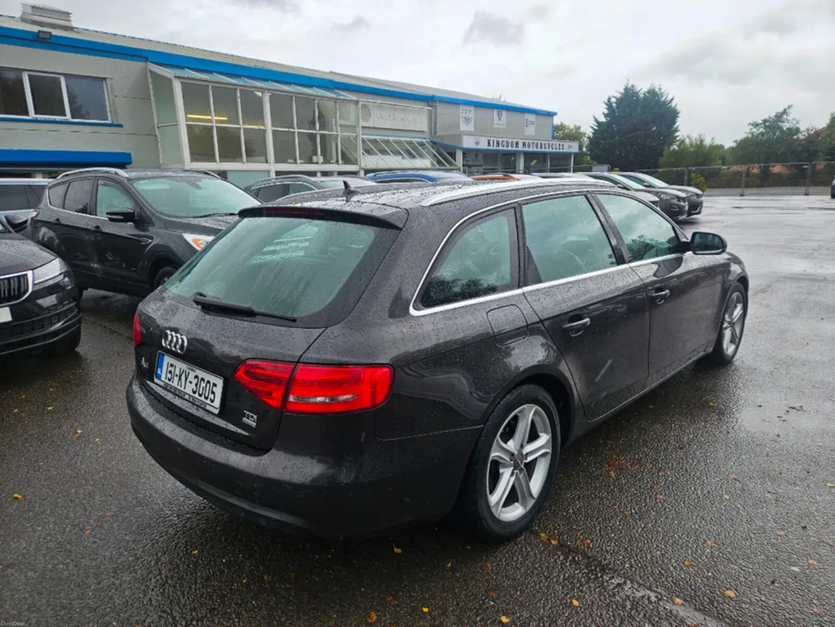 Audi A4 2.0 TDI SE Ultra Technik 5DR - Image 4