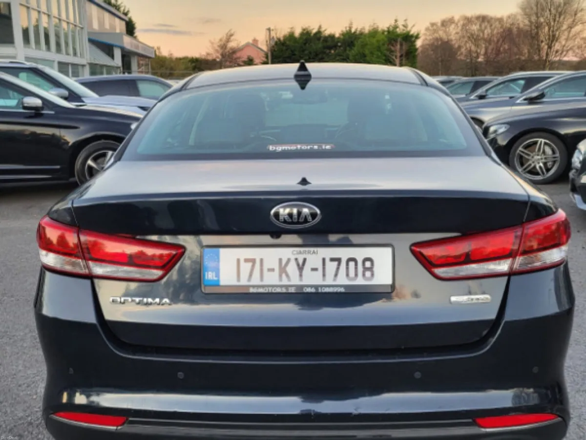 Kia Optima EX 4DR - Image 4
