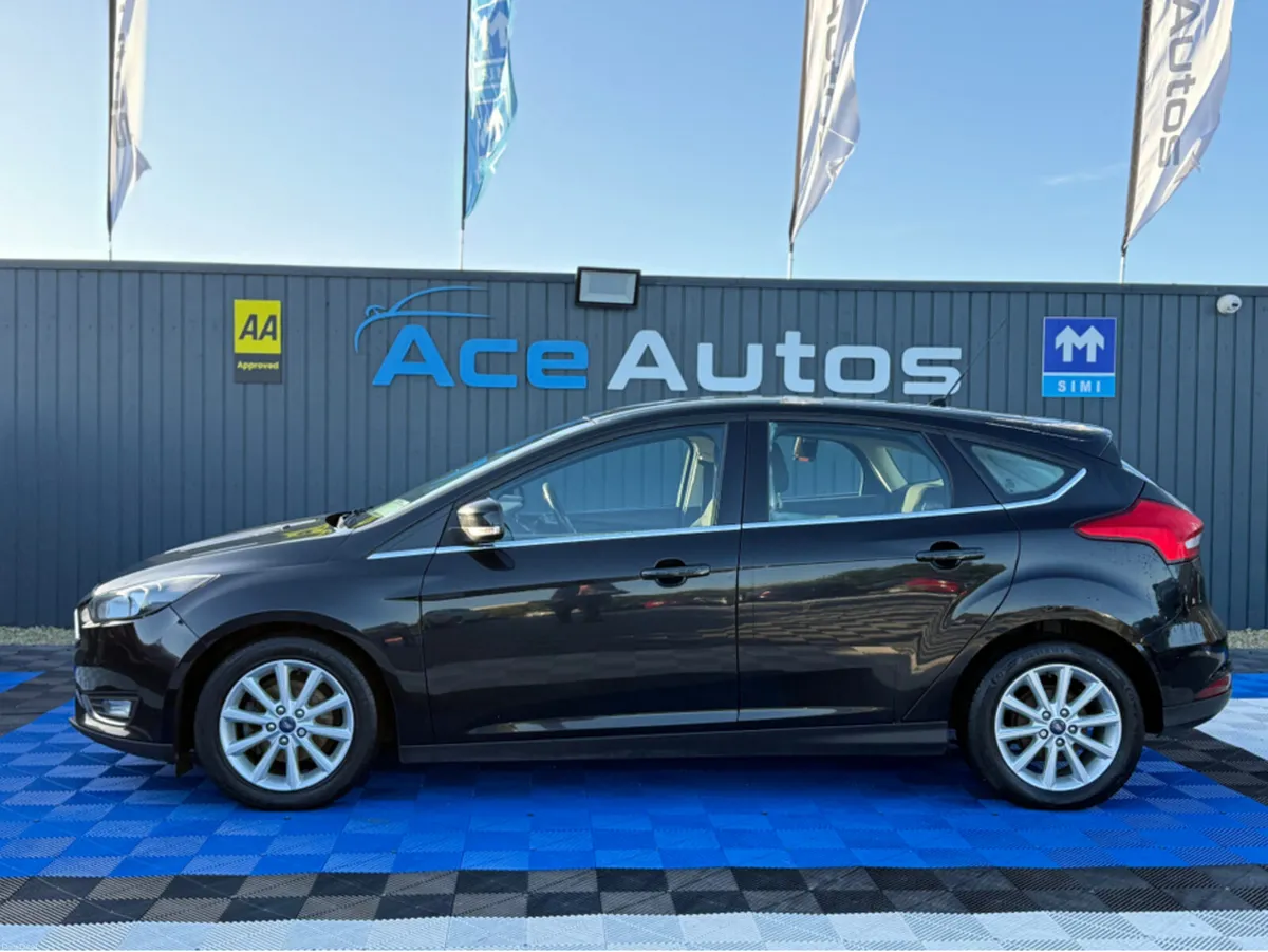 Ford Focus TITANIUM - 1.5 DIESEL - MANUAL - 12M WA - Image 4