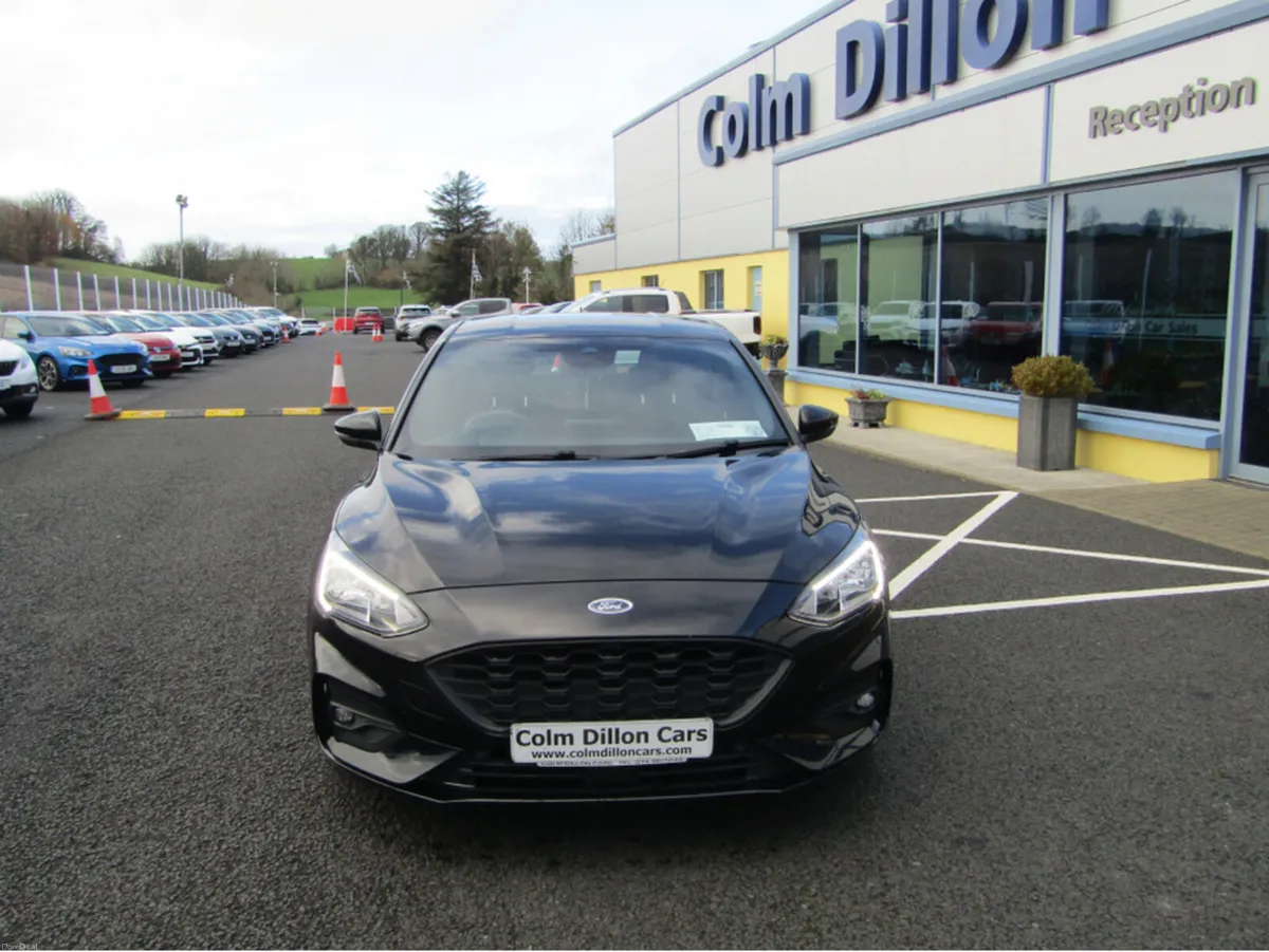 Ford Focus 1.5 TDCI ST-LINE 120PS 5 5DR - Image 4