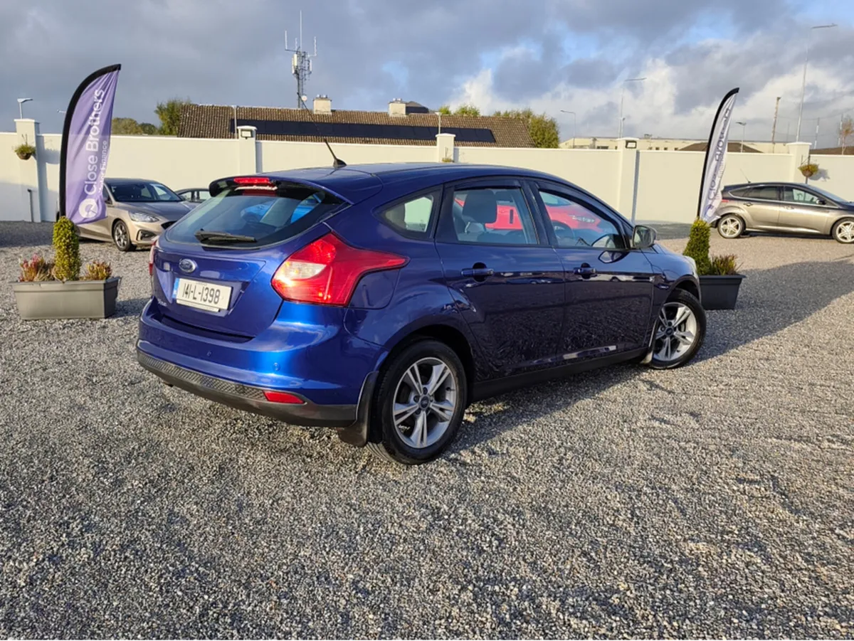 Ford Focus EDITION 1.6 95PS 2014MY 4DR - Image 2