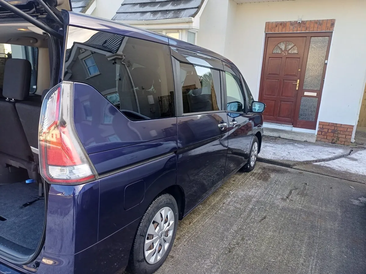 Nissan Serena 8 Seater Hybrid Automatic - Image 4