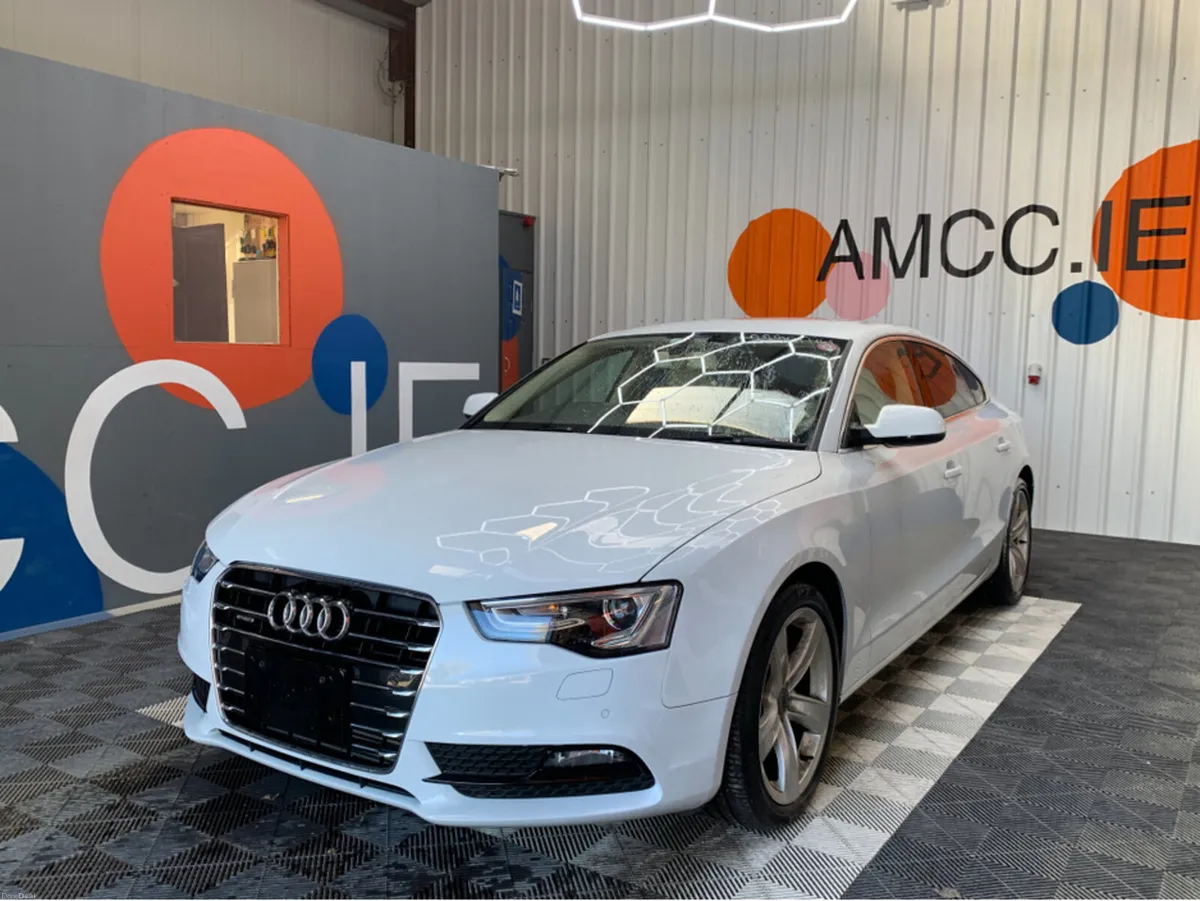 Audi A5 2.0 TFSI QUATTRO / 34k KMs / Heated Seats, - Image 3