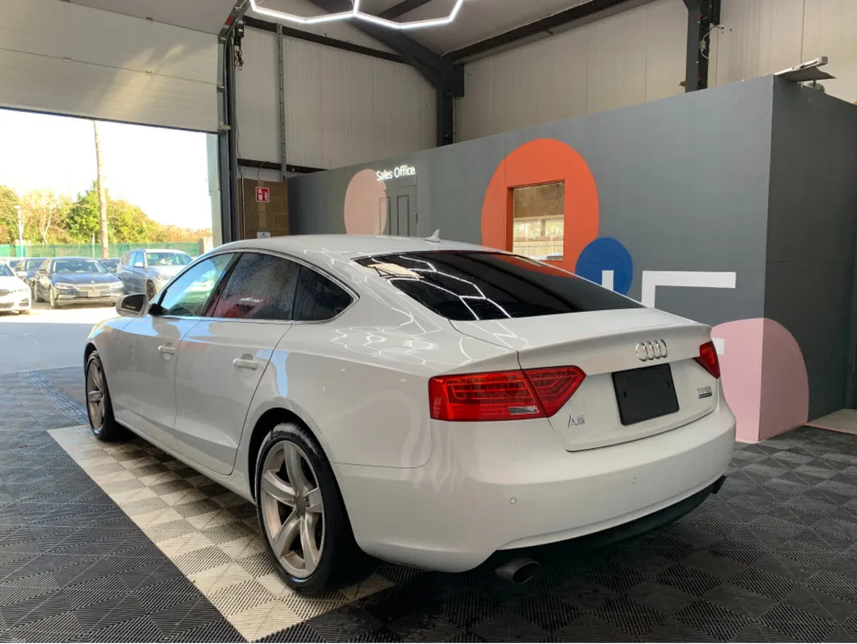 Audi A5 2.0 TFSI QUATTRO / 34k KMs / Heated Seats, - Image 4