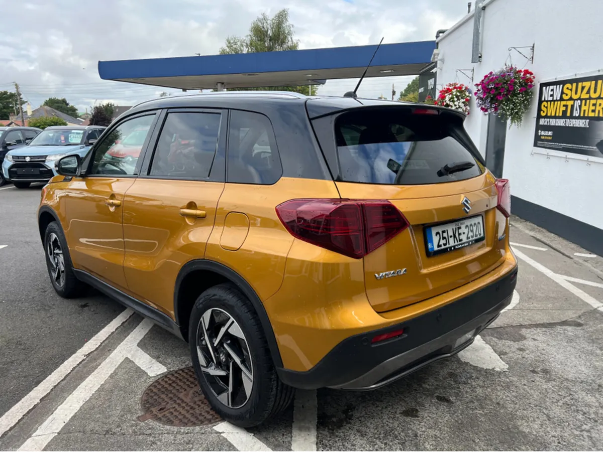 Suzuki Vitara 1.5 Hybrid ULTRA ALLGRIP Automatic - Image 4