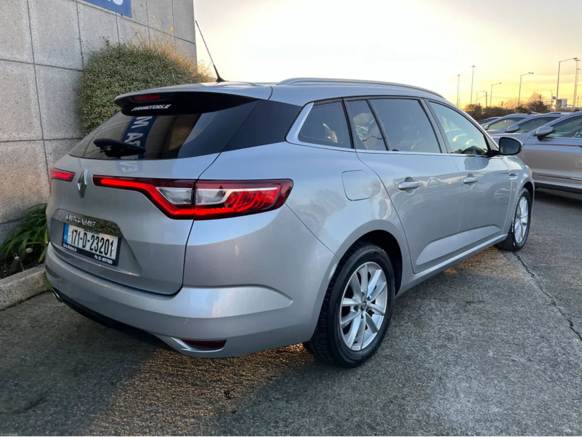 Renault Megane ESTATE SPORT TOURER DYNAMIQUE 1.5 D - Image 4