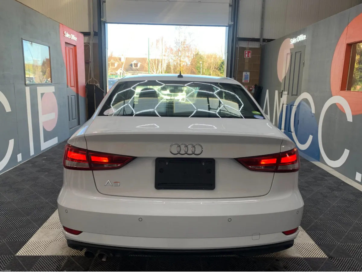 Audi A3 AUDI A3 AUTOMATIC / Only 6k KMs! / Adaptiv - Image 5