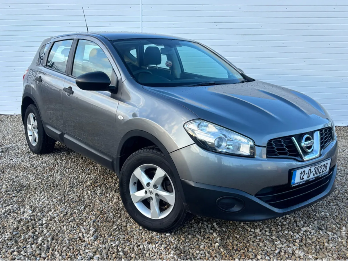 Nissan Qashqai 1.5 XE 5DR DSL - Image 1