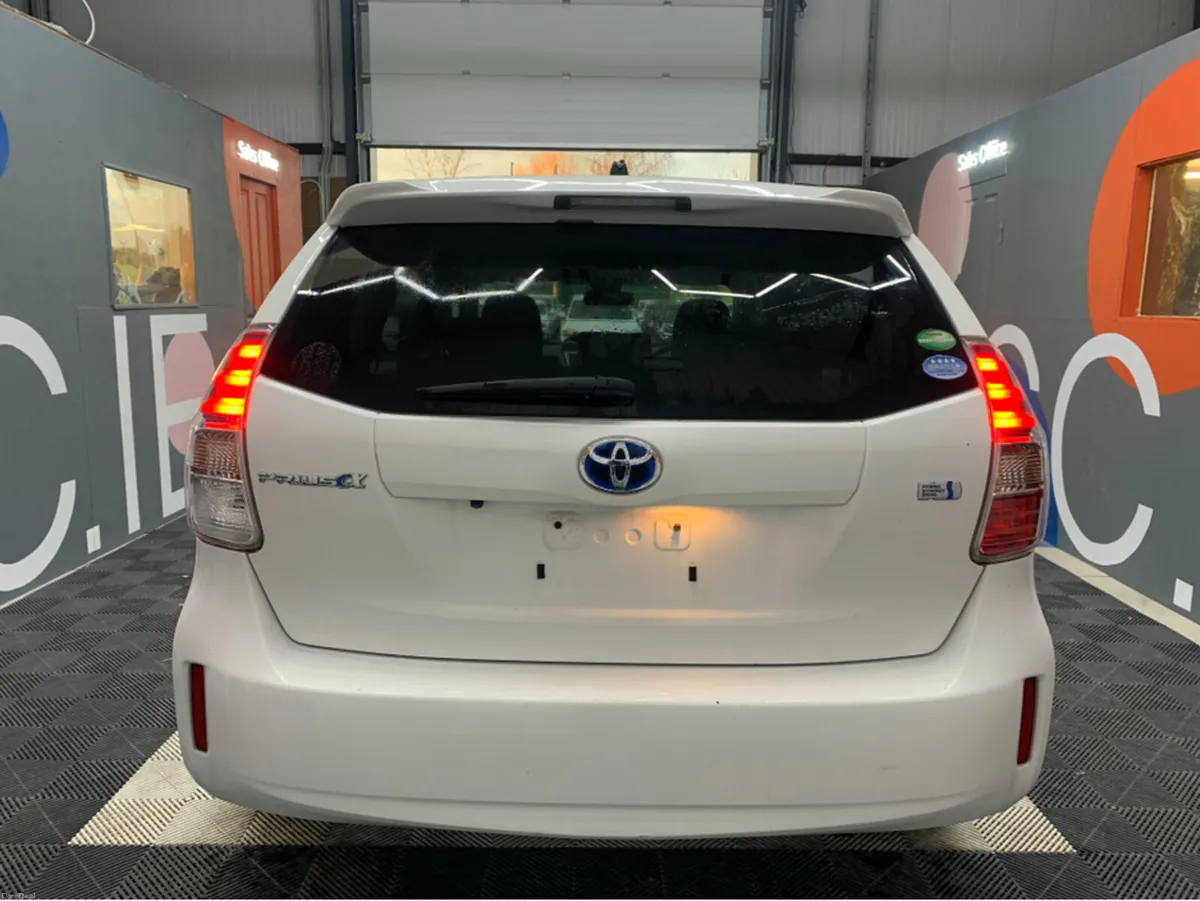 Toyota Prius €16950! 2018 PRIUS 7 SEATER 1.8 HYBRI - Image 5