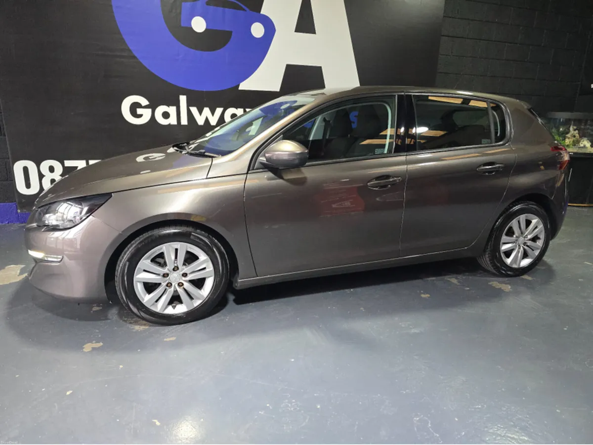 Peugeot 308 1.6 HDI-LOW MILLAGE-FULLY SERVICED WIT - Image 5