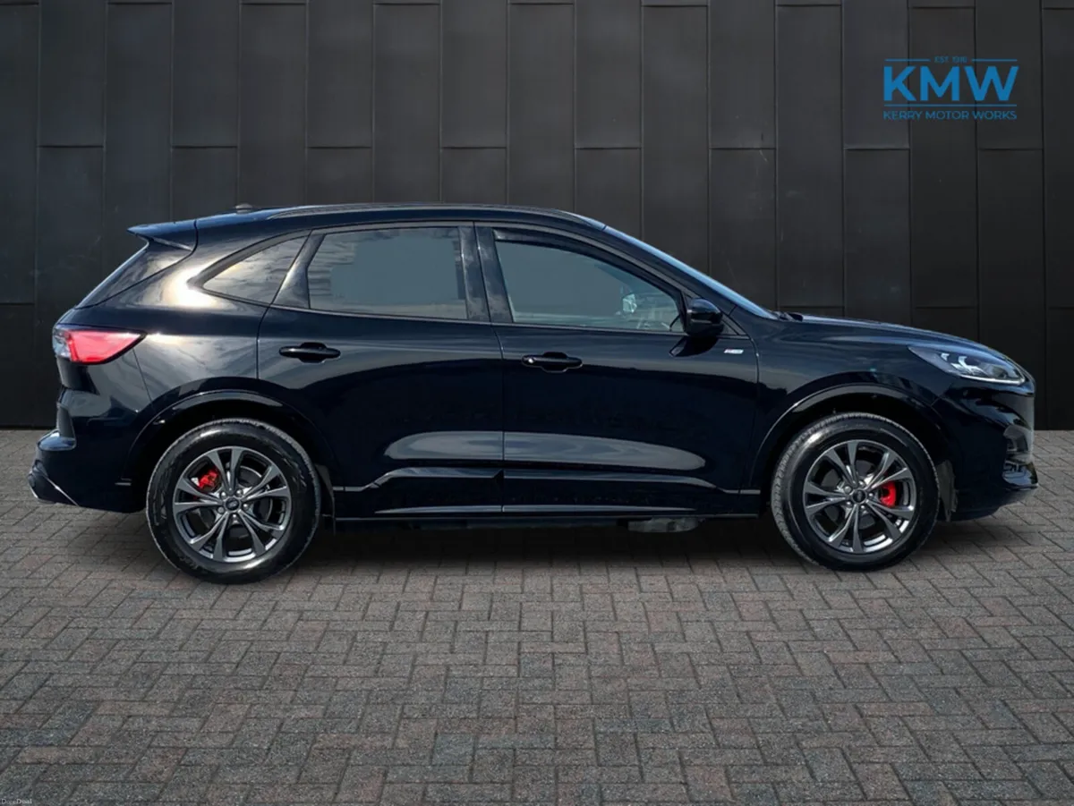 Ford Kuga ST-LINE X..Winter Pack - Image 4