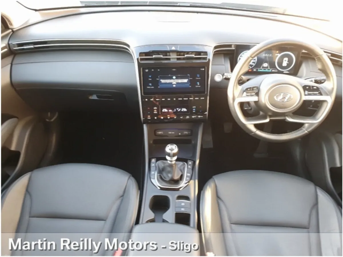 Hyundai Tucson 1.6 Executive Plus - Image 2