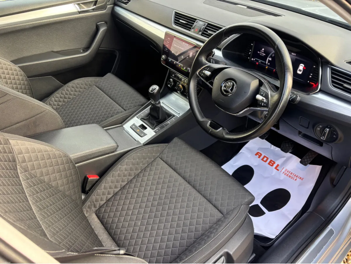 Skoda Superb AMBITION 2.0 TDI 150HP 5DR - Image 2