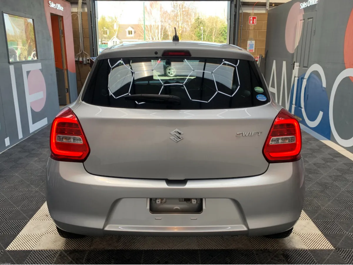 Suzuki Swift SUZUKI SWIFT AUTOMATIC 1.2 PETROL / 5 - Image 5