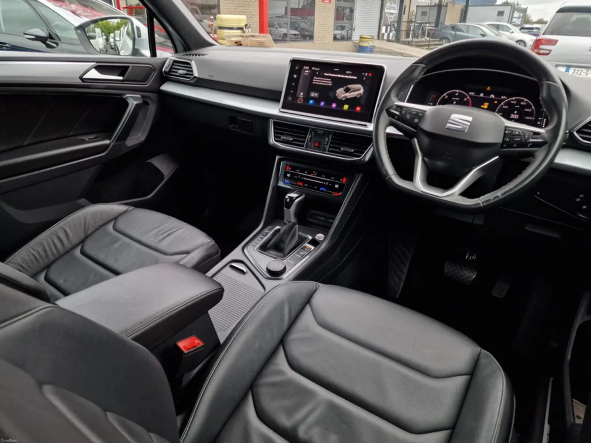 Volkswagen Tiguan Allspace LEATHER, AUTOMATIC, 7 S - Image 2