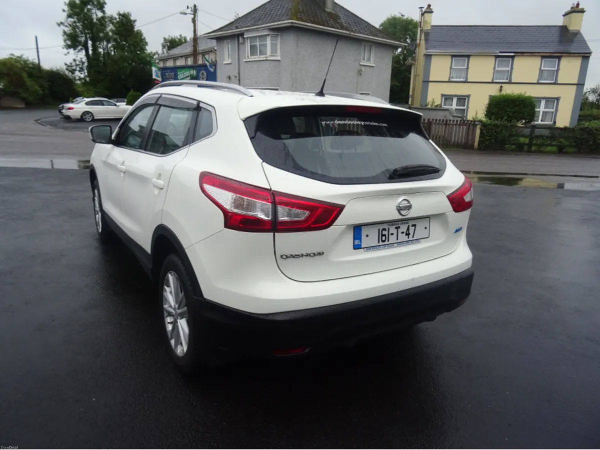 Nissan Qashqai 1.5 SV  Model - Image 5