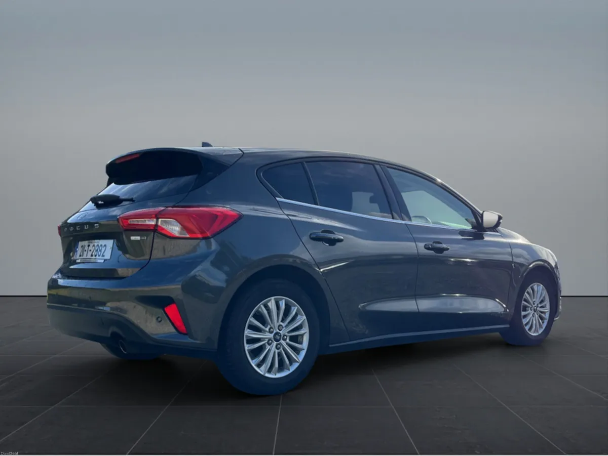 Ford Focus 1.0 T TITANIUM ED MHEV EBST - Image 6