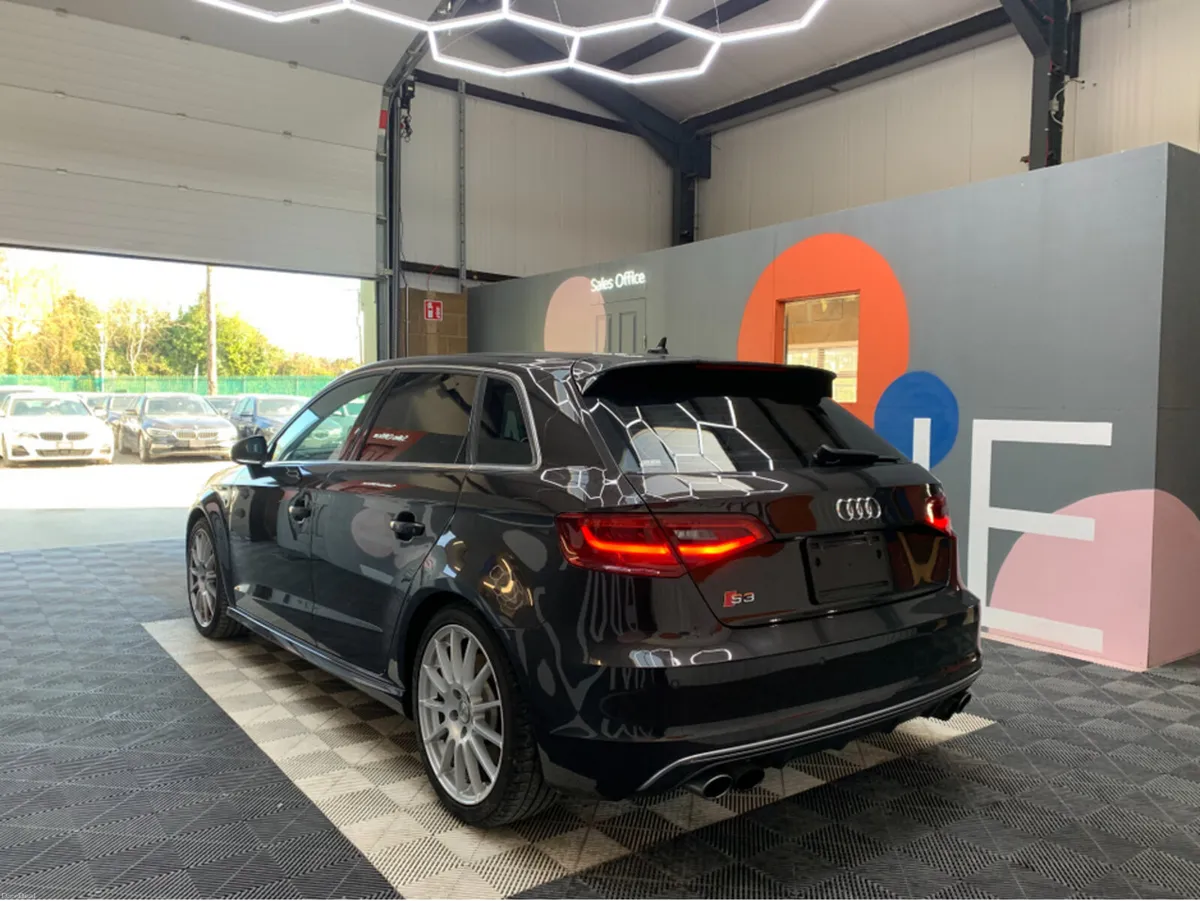 Audi S3 2.0 QUATTRO / 46k KMs / Adaptive Cruise, R - Image 4