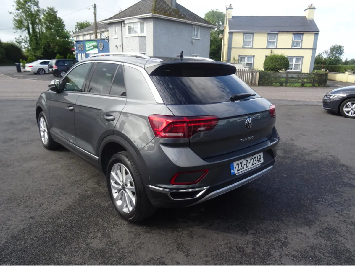 Volkswagen T-Roc STYLE 1.0 TSI MANUAL 6SPEED FWD - Image 5