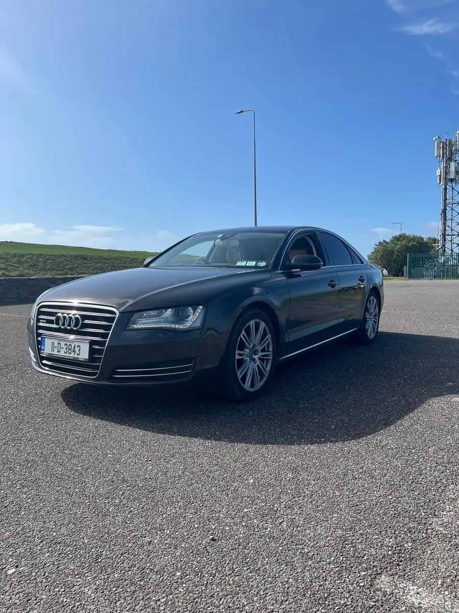 Audi A8 - Image 2