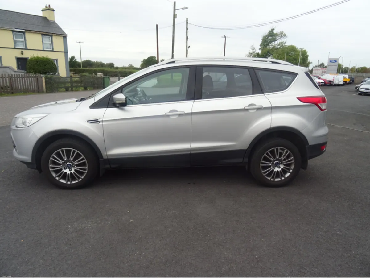 Ford Kuga TITANIUM 2.0 TDCI 140PS M6 2W 2WD - Image 4