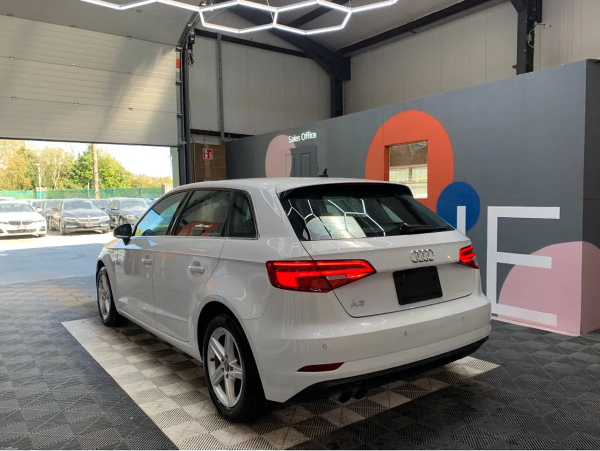 Audi A3 ONLY €23950! AUDI A3 AUTOMATIC 30 TFSI AUT - Image 4