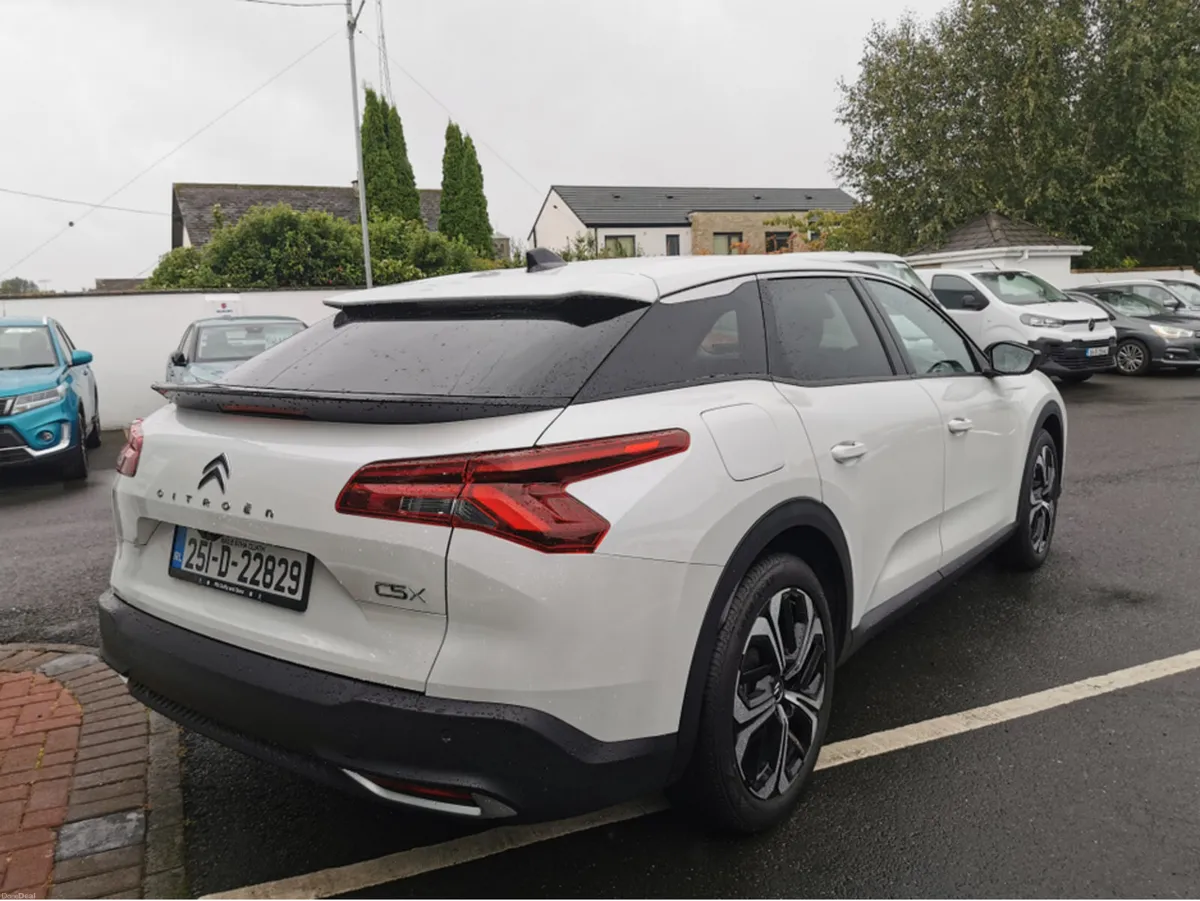 Citroen C5 X PLUS PURETECH 130 EAT8 MY - Image 3