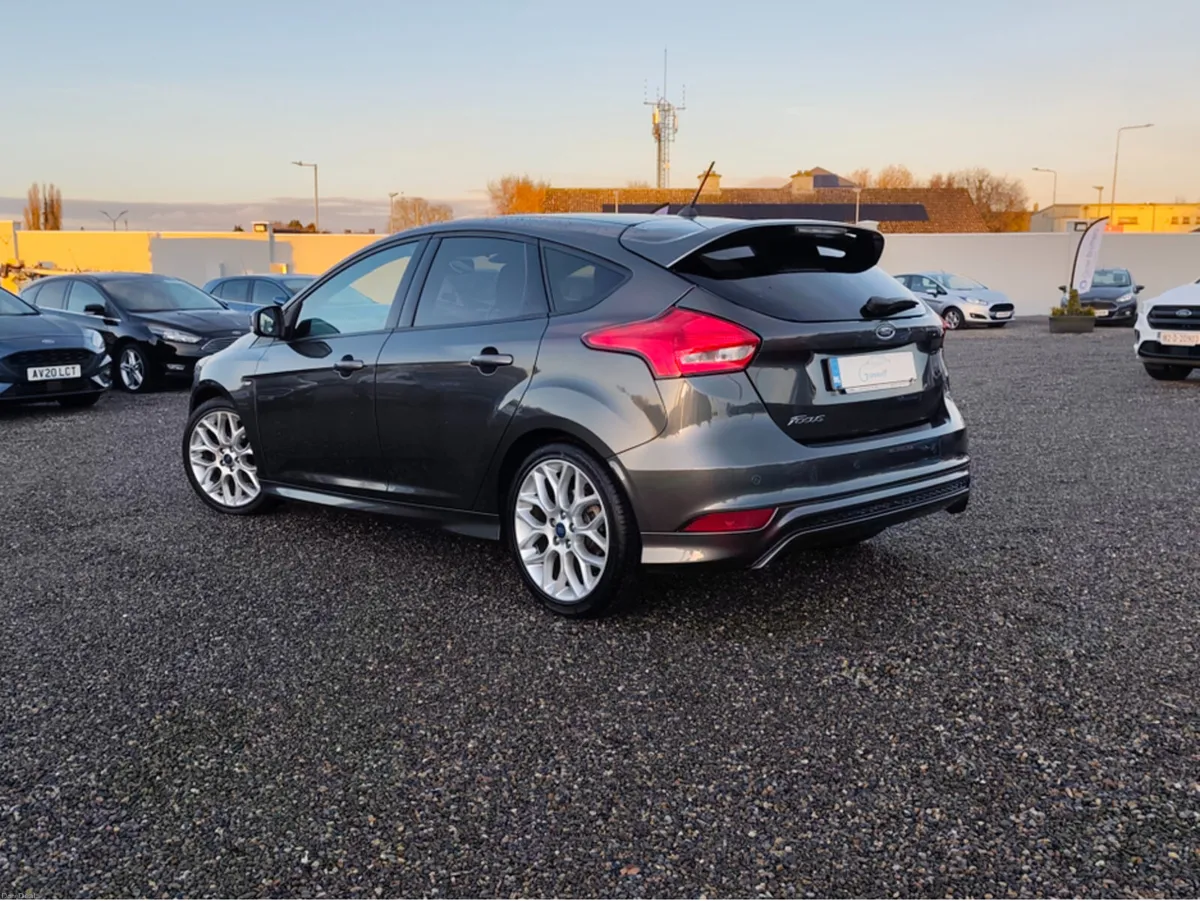 Ford Focus LOW MILES ST-LINE TDCI - Image 4