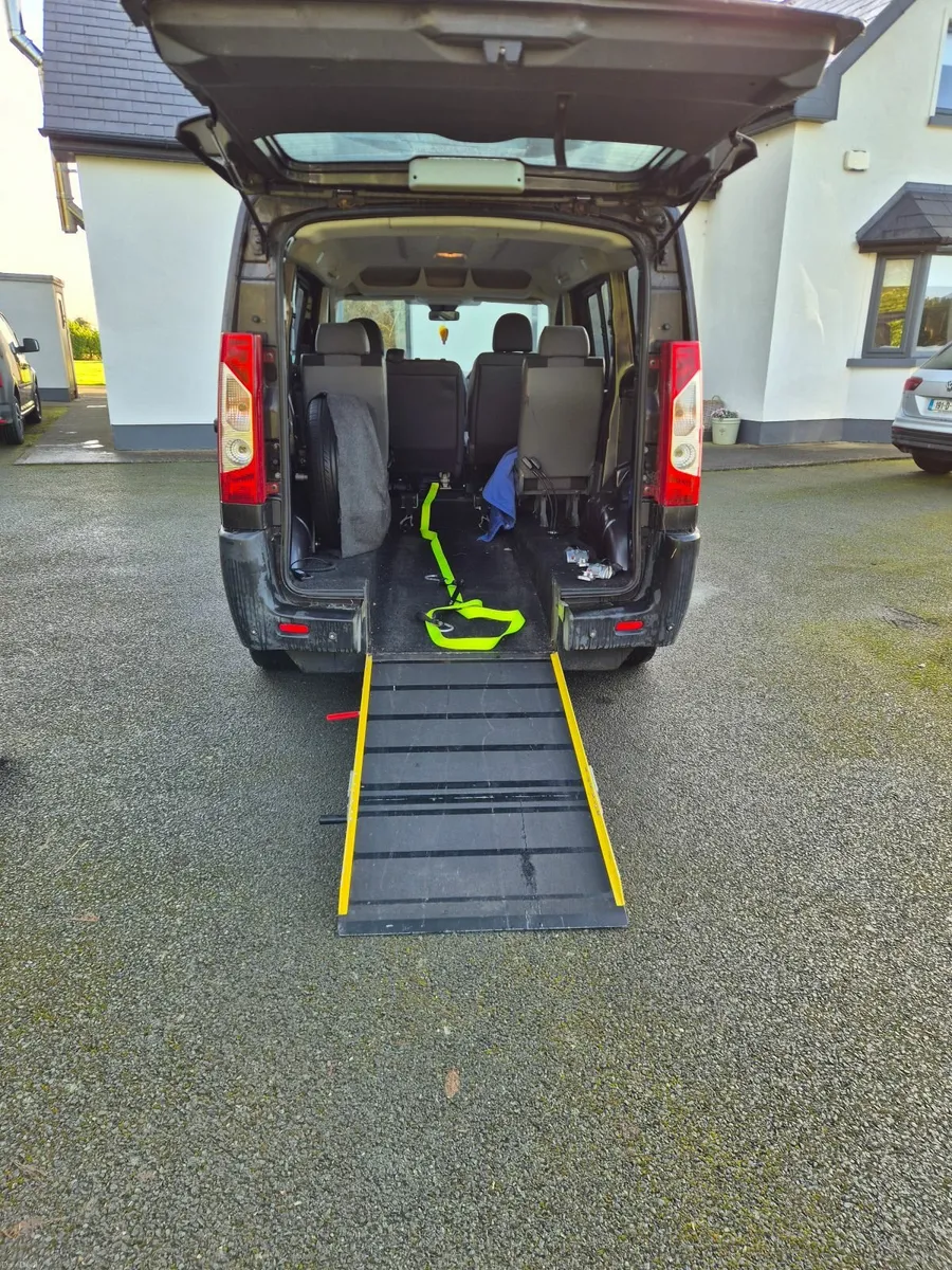 Peugeot Expert 2011 - Image 1