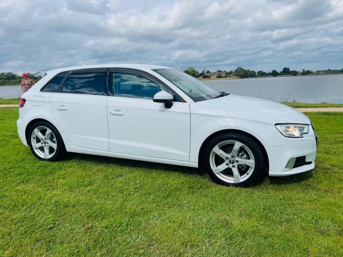 Audi A3 SPORT // FINANCE AVAILABLE//HEATED SEATS - Image 3