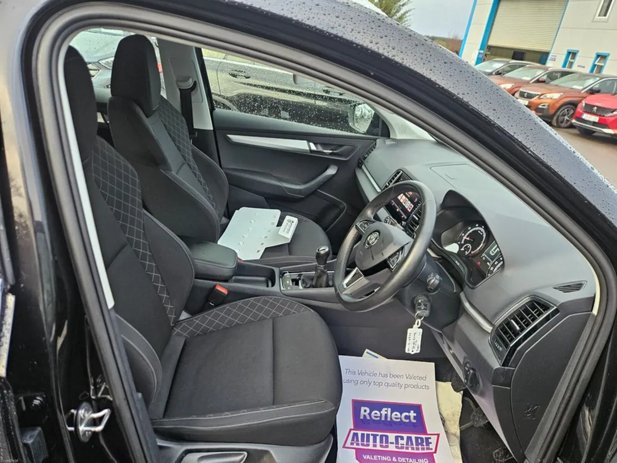 Skoda Karoq AMB 1.5tsi 150HP 4DR - Image 3