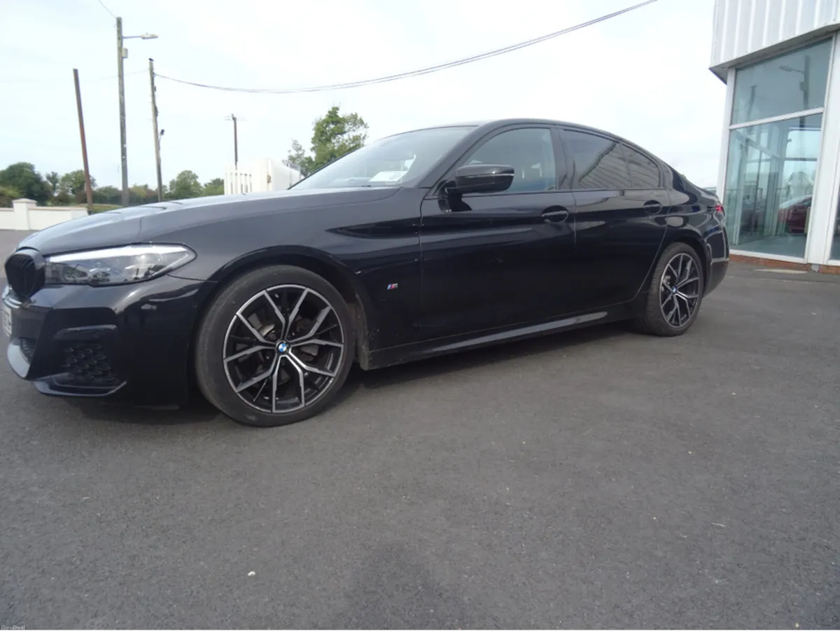 BMW 5-Series D G30 M SPORT MHEV 187BH - Image 2