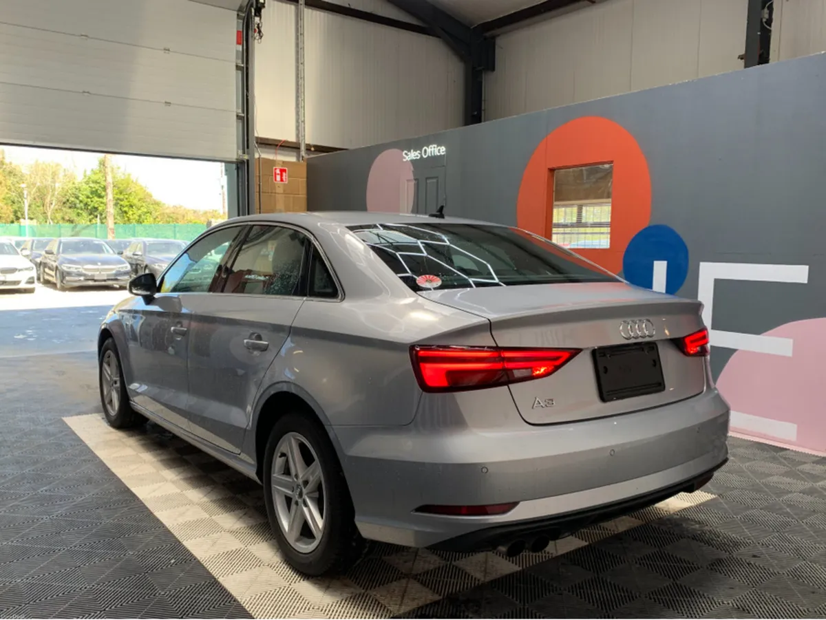 Audi A3 30 TFSI AUTOMATIC / 18k KMs / Adaptive Cru - Image 5