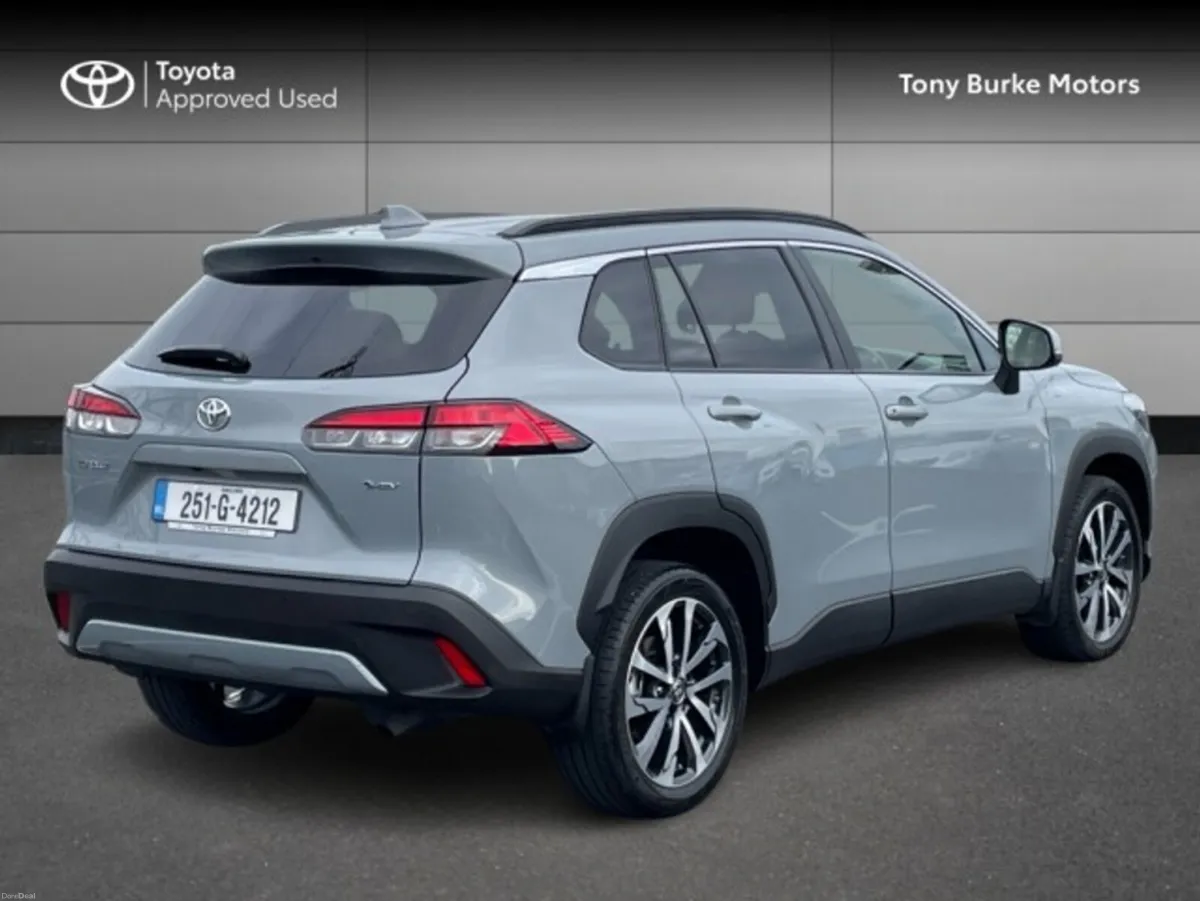 Toyota Corolla Cross Save EUR 5,000 - Sport - 1.8 - Image 2