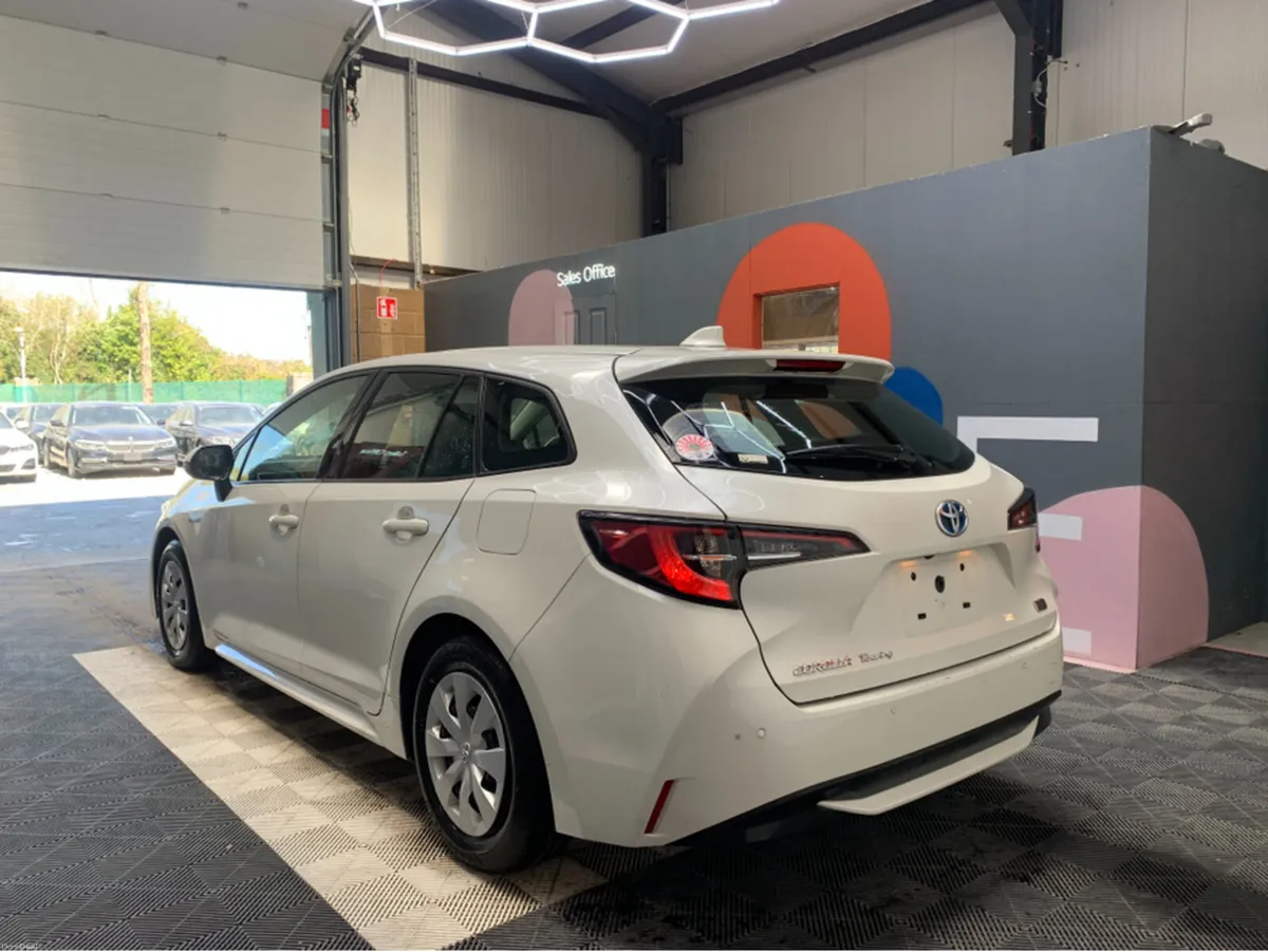 Toyota Corolla ONLY €17950! 2020 TOYOTA COROLLA 1. - Image 4