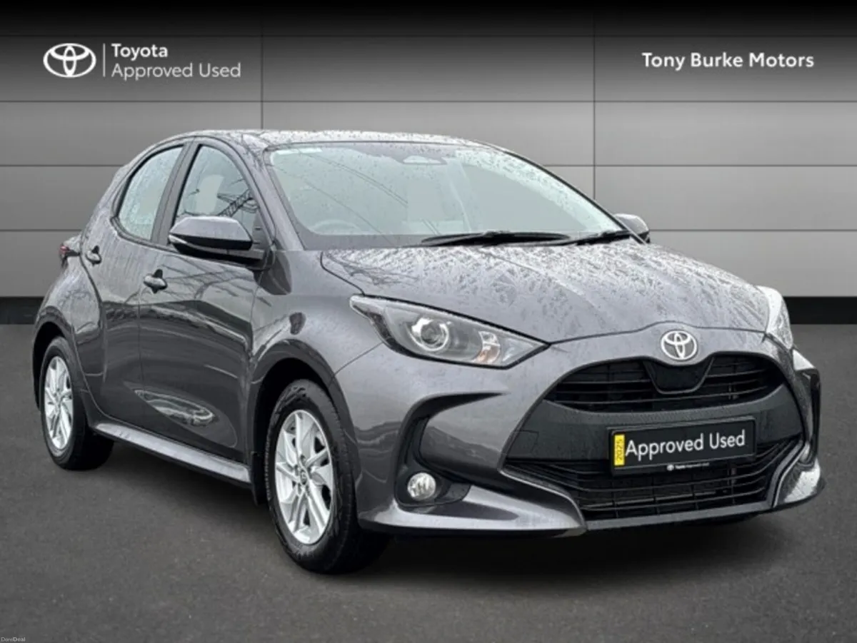 Toyota Yaris - Save EUR 4,655 - Luna - 1.5 Hybrid - Image 1