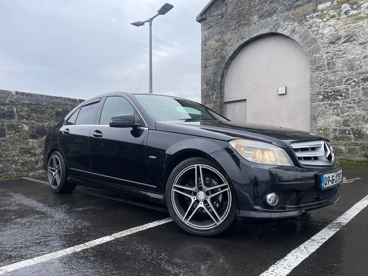 2009 MERCEDES BENZ SPORT AUTO DIESEL AMG - Image 2