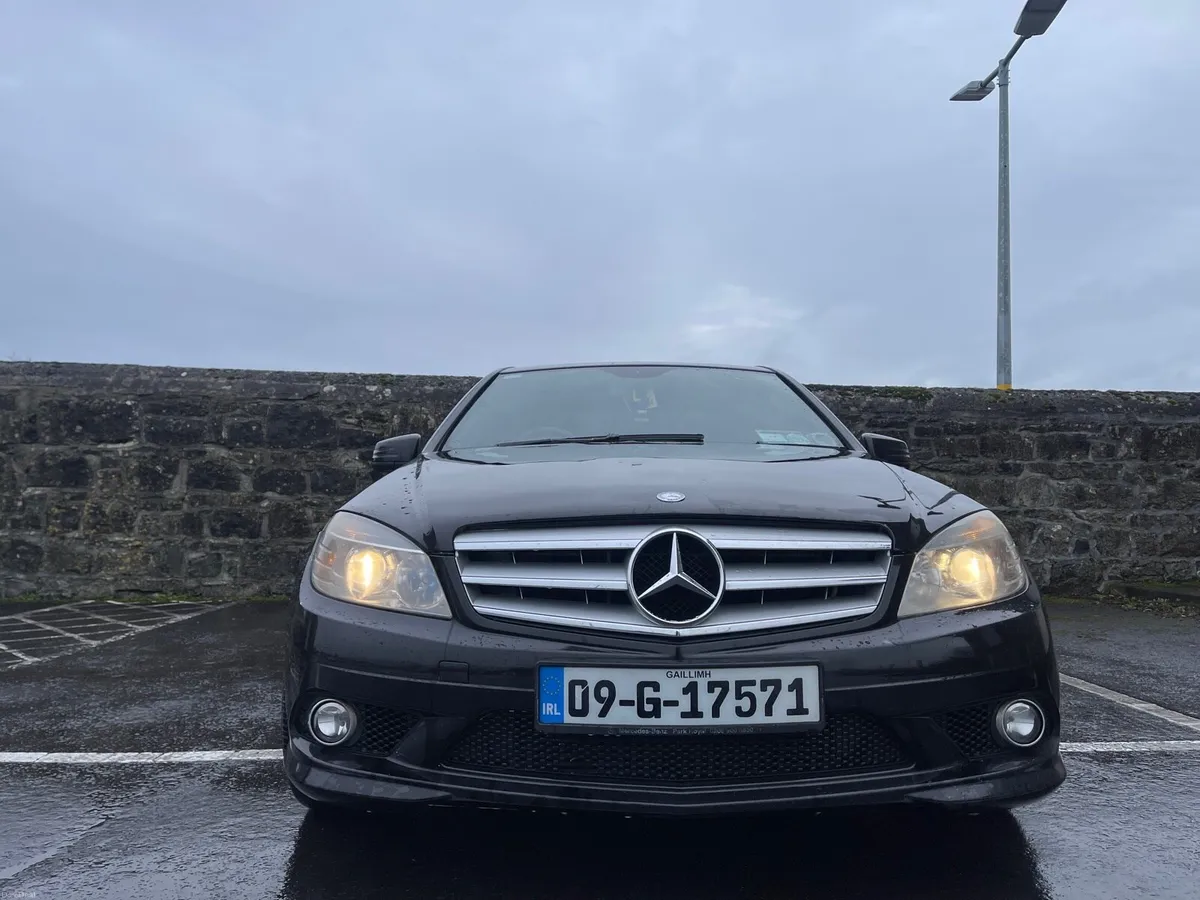 2009 MERCEDES BENZ SPORT AUTO DIESEL AMG - Image 3