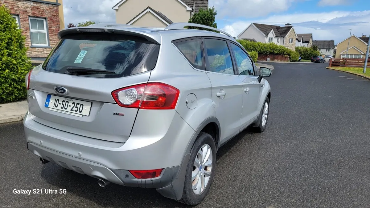 Ford Kuga 2010 - Image 4