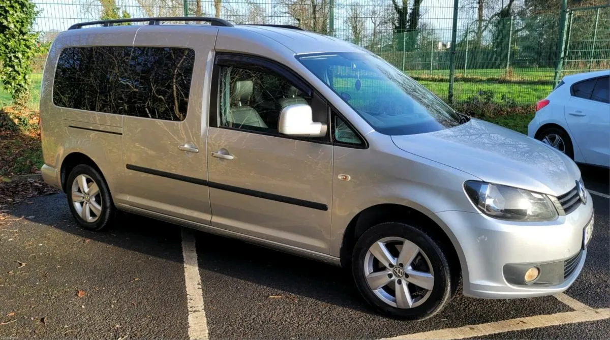 Volkswagen Caddy Maxi 5 Seater + Wheelchair Ramp - Image 3