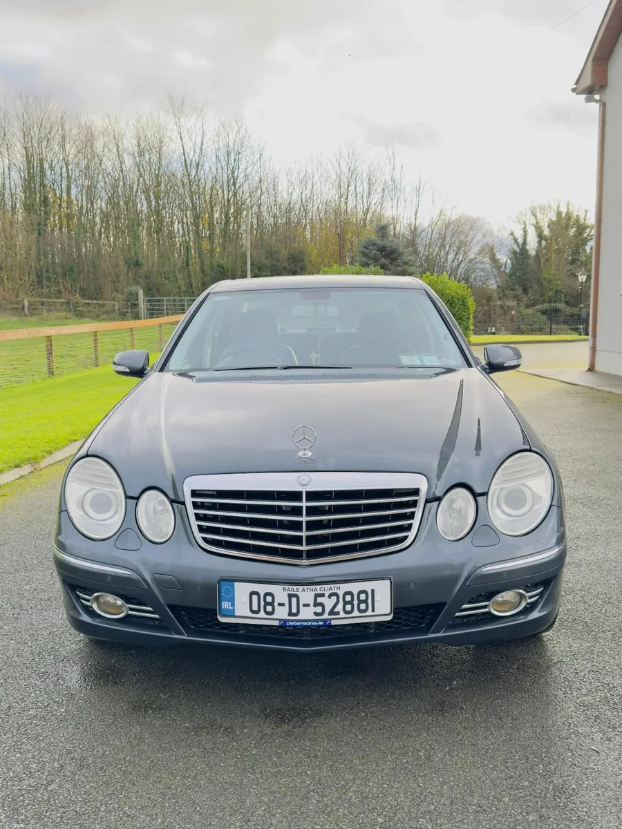 Mercedes-Benz E-Class 2008 - Image 4
