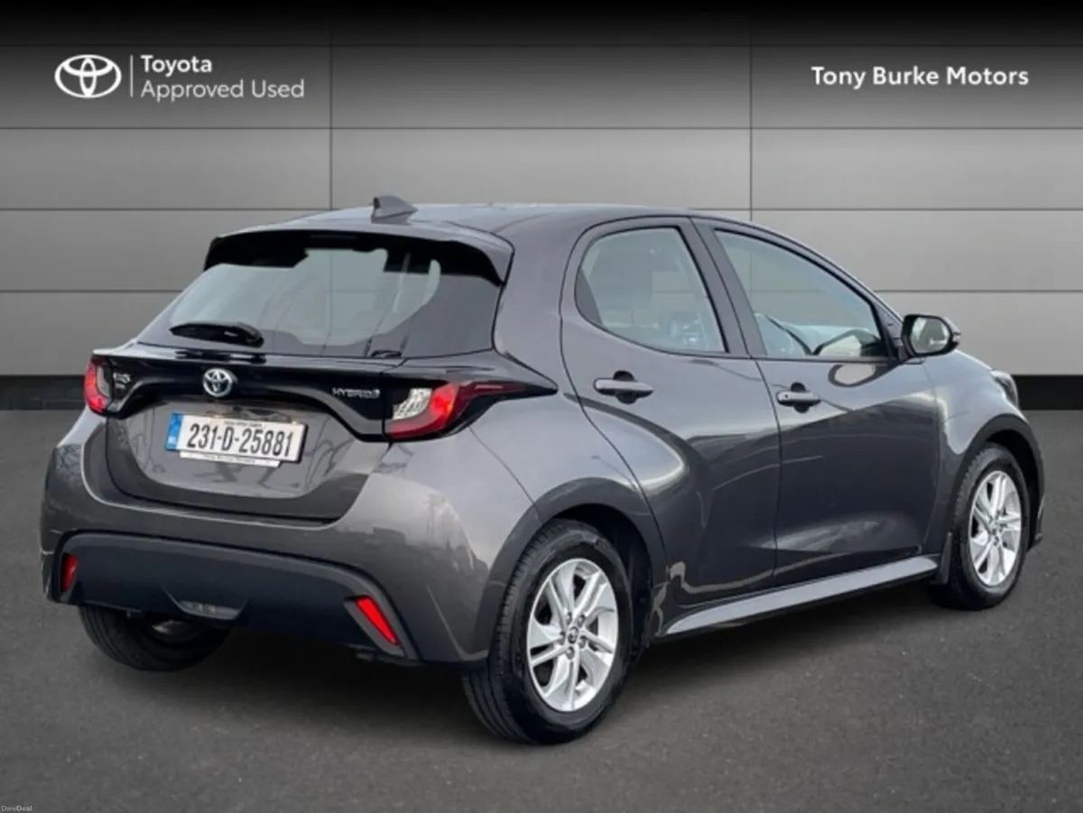 Toyota Yaris - Hybrid - New Generation - Luna Edit - Image 2