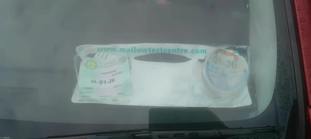 Toyota Corollas 2006/97 - Image 2