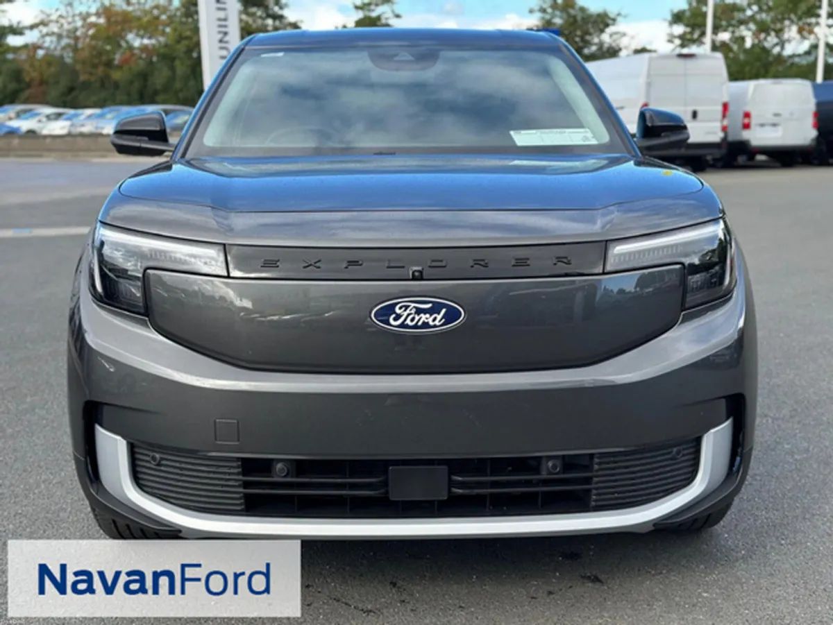 Ford Explorer Select RWD 82kWh -  Extended Range 2 - Image 6