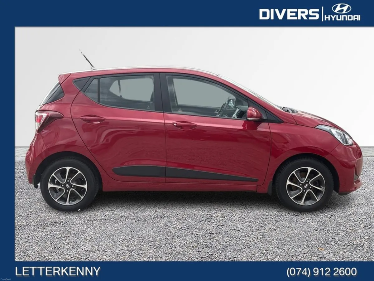 Hyundai i10 Deluxe - Image 3